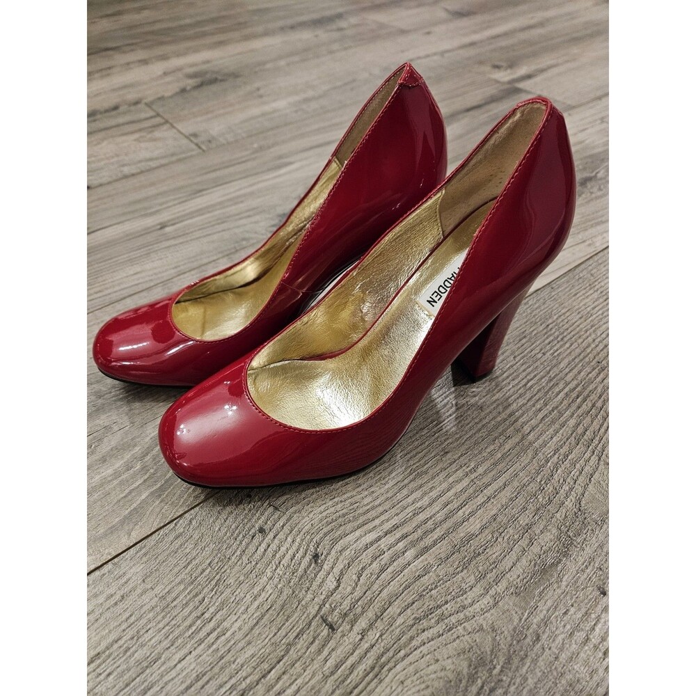 Steve Madden Womens Myra Classic Pumps Red Patent Leather High Heel Shoes SZ 8.5